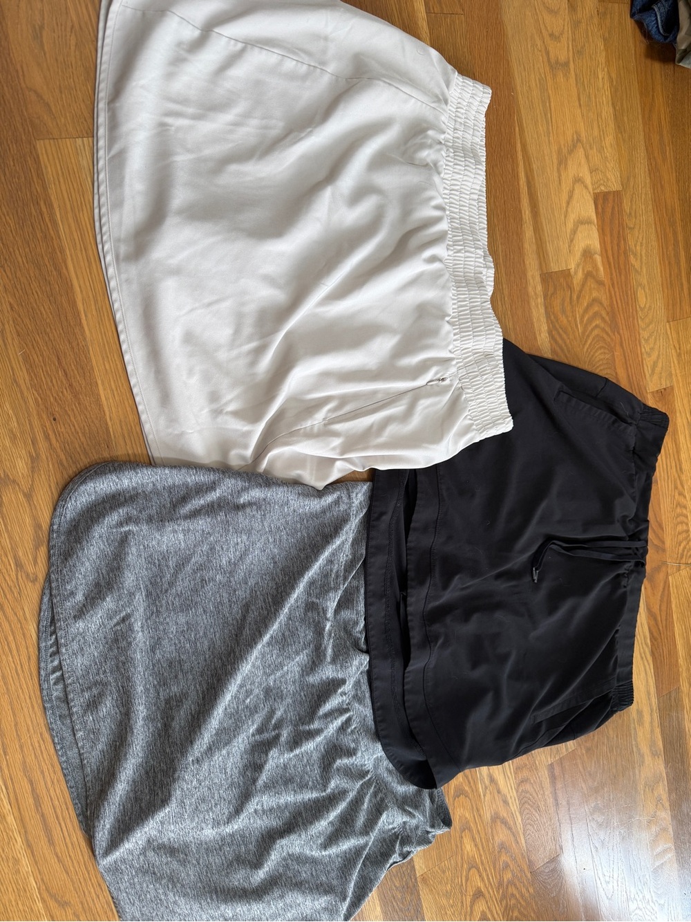 Set of Three Tennis Skorts - cream, Black, Gray